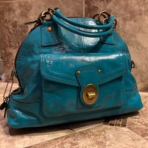COACH LEGACY FRANCINE PATENT LEATHER
2WAY 12295